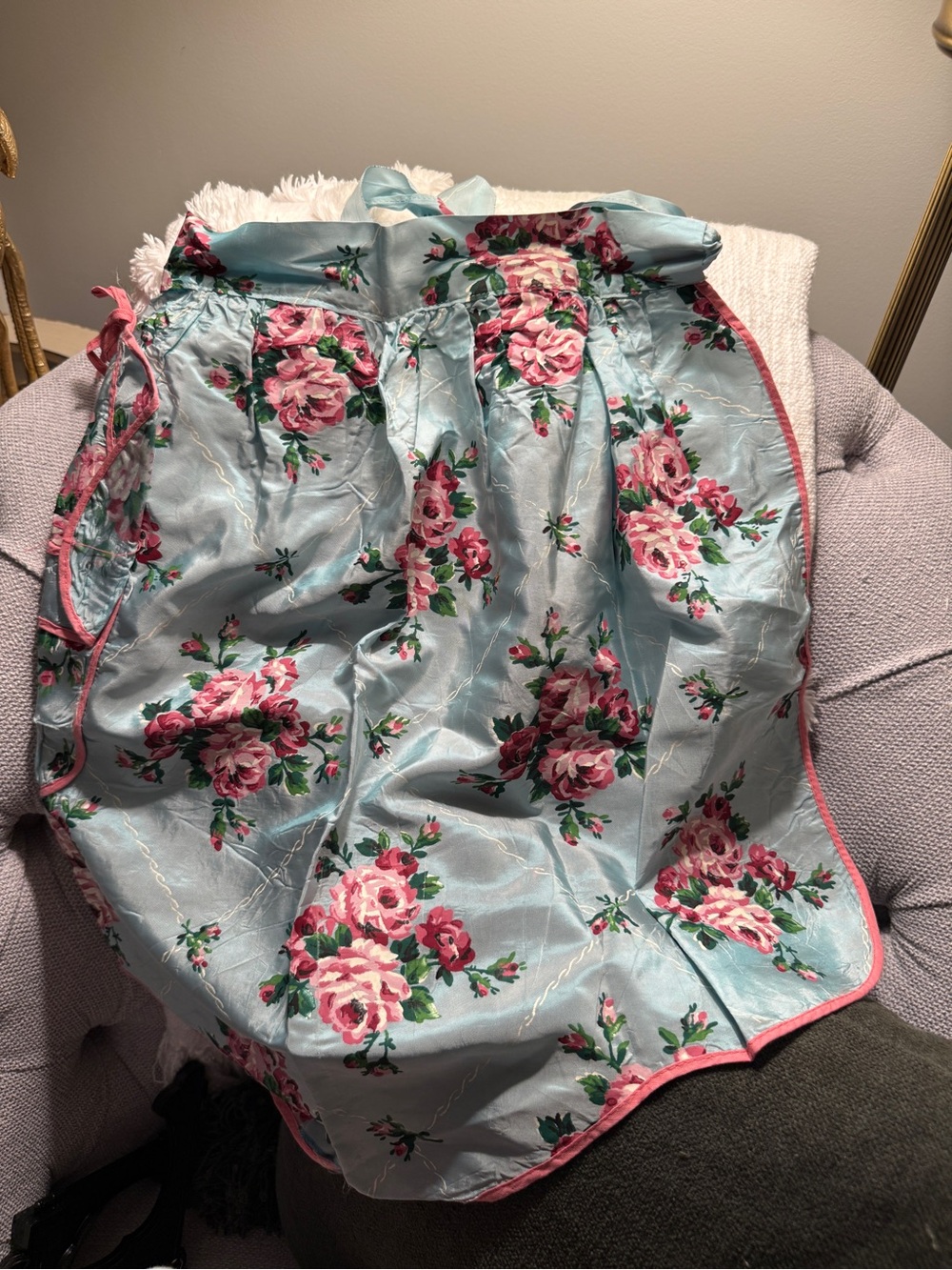 Vtg. Blue Pink Rose Half Apron Cottagecore Floral Pocket Retro Kitchen Hostes - Picture 2 of 6